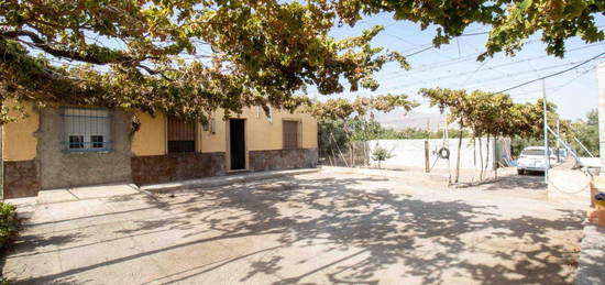 Finca rústica en venta en Benahadux