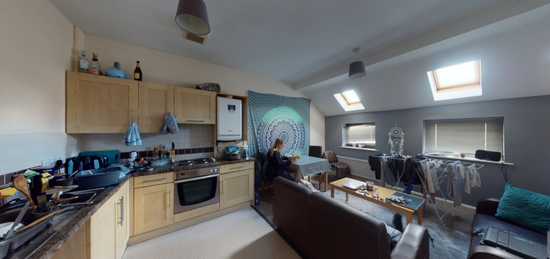 2 bedroom ground floor flat