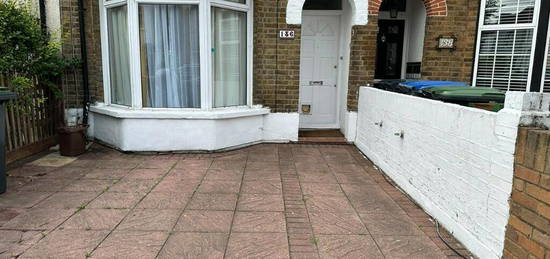 4 bedroom terraced house