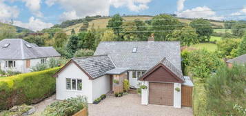 4 bedroom detached bungalow for sale