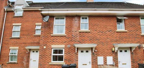 5 bedroom terraced house