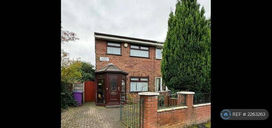 3 bedroom semi-detached house