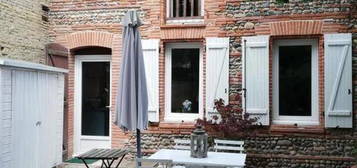 Maison de ville  1200 euros