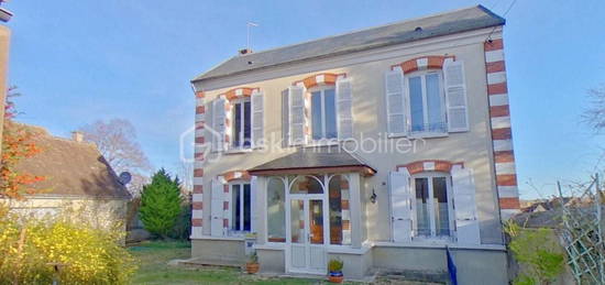 Propriété  à vendre, 7 pièces, 4 chambres, 138 m²