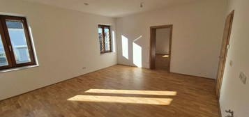 2-Zimmer Wohnung am Hauptplatz / Erstbezug