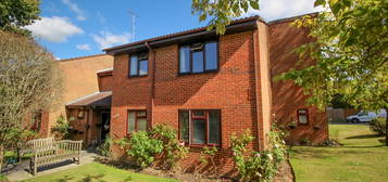 Property to rent in Tarragon Drive, Guildford GU2