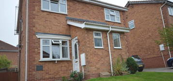 2 bedroom semi-detached house to rent