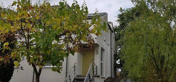 Mietwohnung im Haus eines Architekten in Toplage Saarbrücken