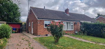 2 bedroom semi-detached bungalow for sale