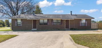 4475 W Acoma St, Fayetteville, AR 72704