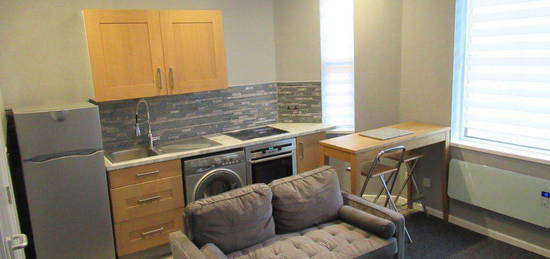 3 bed flat to rent