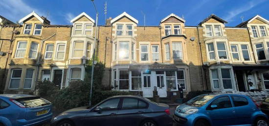 5 bedroom terraced house for sale