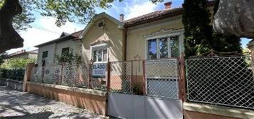 Eladó családi ház, Győrött 175 M Ft, 4 szobás
