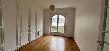 Appartement  à louer, 3 pièces, 2 chambres, 66 m²