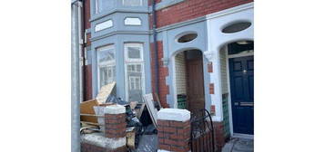 6 bed terraced house to rent