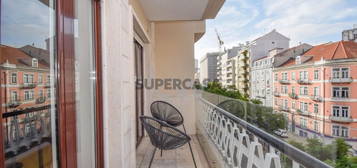 Apartamento T4 renovado, Avenidas Novas, Lisboa