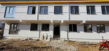 ARİFİYE NEVİYE MAHALLESİ 2+1 GİRİŞ KAT SATILIK DAİRE