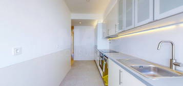 Apartamento T3 Duplex Remodelado de Raiz