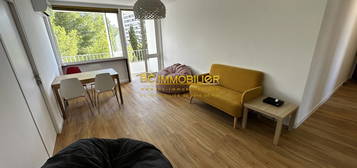 Appartement meublé  à louer, 5 pièces, 4 chambres, 83 m²