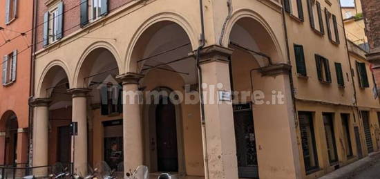 Quadrilocale primo piano, Centro Storico, Bologna