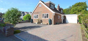 4 bed detached bungalow to rent