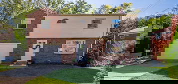 1492 Prospect Rd, Pittsburgh, PA 15227
