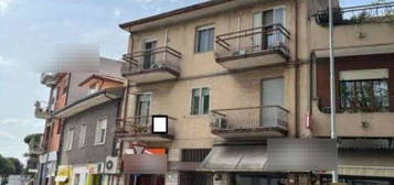 Quadrilocale all'asta in via Flaminia, 151