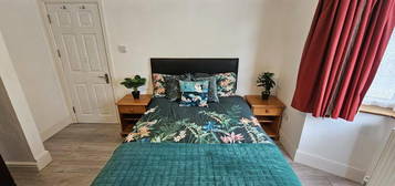 1 bedroom house share