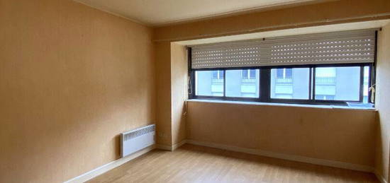 Appartement  à louer, 2 pièces, 1 chambre, 41 m²