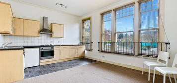 2 bed flat to rent