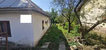 STARŠÍ RODINNÝ DOM S POZEMKOM 426 m2 + 200 m2 - KOŠICE