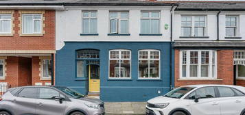 4 bedroom terraced house for sale