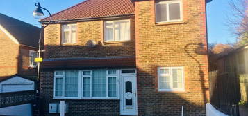 Flat to rent in Drove Road, Portslade, Brighton BN41