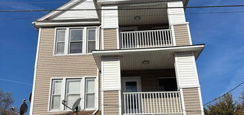 22 Knoll St #3, Waterbury, CT 06705