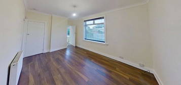 2 bed flat to rent