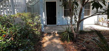 25 Sams Point Rd, Beaufort, SC 29907