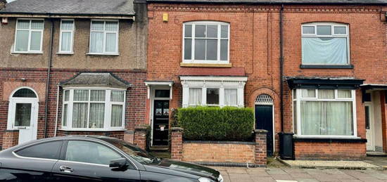 4 bedroom terraced house