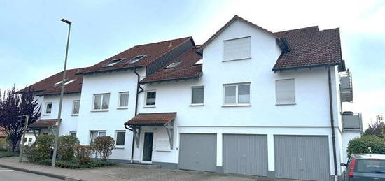 Barrierearme 2 ½ Zimmer EG- Wohnung mit Terrasse und Garten in Vöhringen