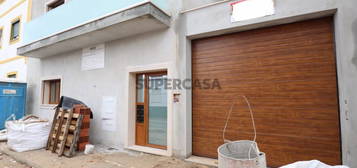 APARTAMENTO T3 NOVO| LOGRADOURO | GARAGEM