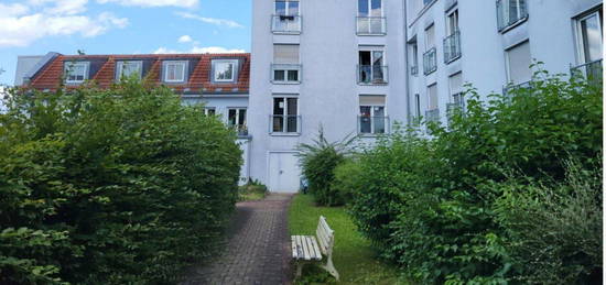 Barrierefreie, schöne & zentrale Seniorenwohnung (ab 60)