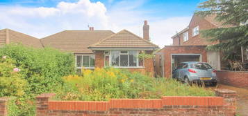 Bungalow for sale in Fieldgate Road, Luton LU4