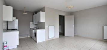 Appartement  à louer, 3 pièces, 2 chambres, 53 m²