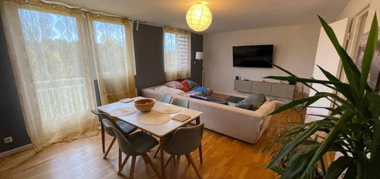 Studio meublée  à louer, 1 pièce, 72 m², Étage 2/–