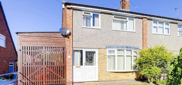 3 bed semi-detached house for sale