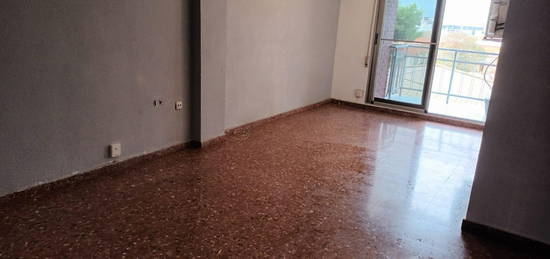 Piso en venta en Castellar-Oliveral