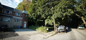 277 Sumac St Unit 1, Philadelphia, PA 19128