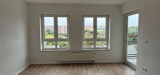 Tolle Familienwohnung mit Balkon und Wannenbad