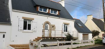 Dpt Finistère (29), à vendre LANDUDEC maison P5