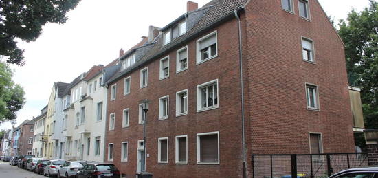 3 Zimmerwohnung mit kleinem Balkon und Gemeinschaftsgarten