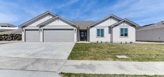 6595 W  30th Pl, Kennewick, WA 99338